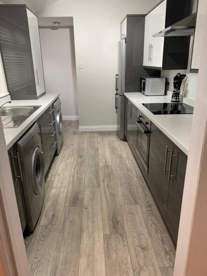 Laurel Street Villa Мидълзбро Екстериор снимка